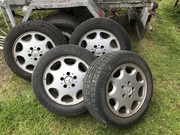 Opony zimowe i alufelgi do mercedesa w 124