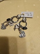 Kolczyki z różnymi przywieszkami