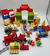Duży zestaw klocków LEGO Duplo farma, 4 ludziki, 6 zwierząt