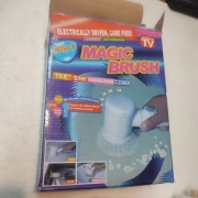 elektro myjka  do łazienki na baterje paluszkowe 