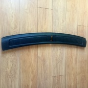 Jeep Grand Cherokee WL maskownica listwa ozdobna pod klape