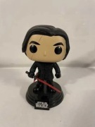 Kylo Ren - Star Wars - Episode 8 - Funko Pop