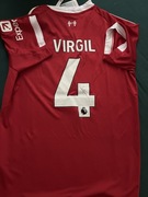 Virgil Van Dijk  koszulka z autografem 