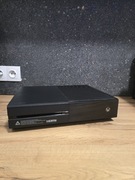 Konsola Xbox One 500GB + zasilacz  po SPA