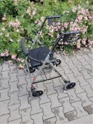 Chodzik rehabilitacyjny typu rollator