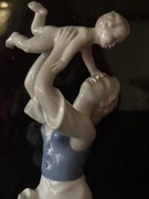 Figurka matki z dzieckiem 