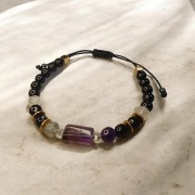 Bransoletka z kamieni naturalnych.Matura talizman - rękodzieło. Egzaminy 