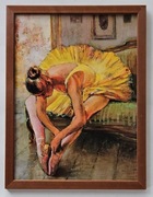 Obraz w drewnianej ramie BALETNICA 43 cm X 33 cm.