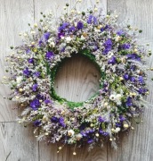 Wianek naturalny 35 cm suszone kwiaty łąka boho wiosenny fiolet