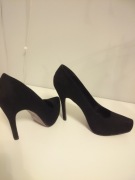 Buty szpilki zamszowe CCC Graceland  r. 37