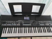 Keyboard Yamaha psr sx 600