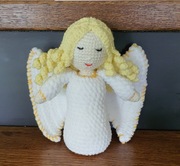 Anioł Stróż na szydełku prezent rękodzieło 