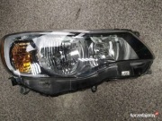 Subaru Impreza 2015 r. Reflektor prawy przód