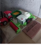 Z masy cukrowej na tort traktor kombajn 