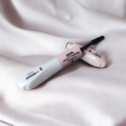 Tusz do rzęs 2 w 1 Mascara & Primer czarny.