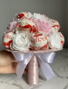 Bukiet na komunię, prezent rafaello