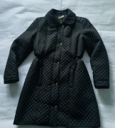 Classic pikowany czarny płaszcz M