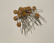 18pF 500V KFP kondensator ceramiczny  zabytek PRL CERAD