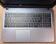 Notebook ASUS X540S - uszkodzony