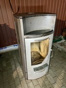 Kominek wolnostojący Haas Sohn na drewno 