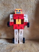 Drewniany robot auto