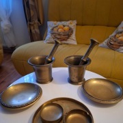 Zabytkowa kolekcja mosiężnych przedmiotów codziennego użytku- gratka 