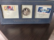 Zestaw pamiątkowy Apollo–Sojuz 1975 – moneta srebrna + znaczki (ZSRR i USA)