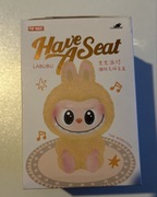 Kolekcjonerska figurka Pop Mart Labubu z serii The Monsters Have a Seat.