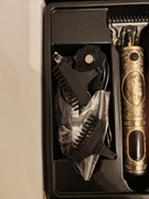 Trymer do strzyżenia włosów i brody z unikalnym, oldschoolowym wzorem. 