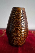 Wazon brązowy zdobiony wysokość 13,5 cm