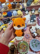 Pluszowy lis lisek zabawka maskotka szydełko rękodzieło