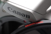 FILTR Manfrotto  szary ND8 77mm - Pomóż Emilowi ! + Canon !!!