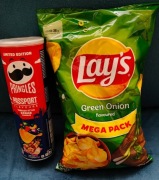 Chipsy Lays Zielona Cebulka 200 g + Pringles Kebab 165 g