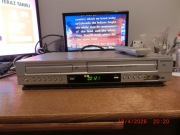 Combo dvd/vcr Universum z pilotem i kablem euro