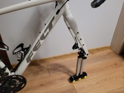 Uniwersalna podstawka pod widelec, sztywna oś / zacisk, trenażer