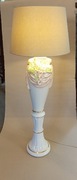 Duża lampa podłogowa na postumencie ceramicznym