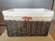 Duży ciemny kosz wiklinowy Jysk Darin 