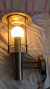 Lampa kinkiet zewnętrzny z czujnikiem ruchu 