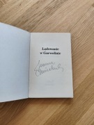 Chmielewska J. - Lądowanie w Garwolinie, z autografem autorki, książka
