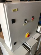 Skrzynka sterująca ze sterownikiem CAREL uRack (micro Rack)