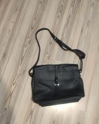 Torba czarna, skórzana na ramię