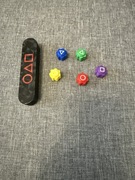 Kości do gry Squid Game Gonggi + Etui