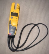 Miernik napięcia 600V AC/DC FLUKE T5-600