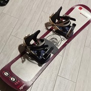 Deska snowboardowa  NDECKER + wiązania. 125 cm