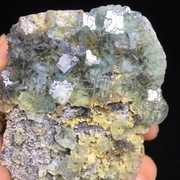 Zielony, doskonale przeźroczysty fluoryt