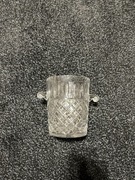 Kryształowy pojemnik na lód