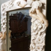 Vintage-lusterko w zdobionej oprawie z lat 70-tych