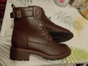 Botki czekoladowe NOWE r. 37 Clara Barson