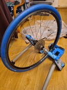 Trenażer rowerowy Tacx blue twist T2675 + koło do trenażera