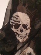 Chusta damska szal apaszka metal czachy czarno-biała duża 